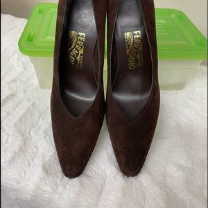 Salvatore Ferragamo Brown Suede/Black Leather Shoe! Size 9 1/2! 3 1/2 heel!